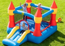 Happy Hop Hüpfburg Schloss mit Rutsche für 199,99€