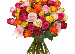 45 „ShinyRoses“ Blumenstrauß mit bunten Rosen für 24,98€ inkl. Versand
