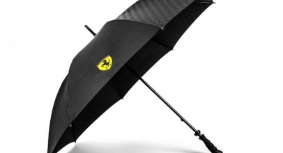 Ferrari Regenschirm in Carbon Schwarz für 27,24€