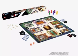 Hasbro CLUEDO Brettspiel Junior XL Spielmatte 61x61cm Gesellschaftsspiel für 6,50€ inkl. Versand!