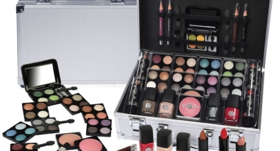 Schminkkoffer Set Profi Qualität 51-tlg. im Alukoffer für 14,39€ inkl. Versand