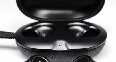 Bang & Olufsen Beoplay E8 Bluetooth Kopfhörer black kabelloses Headset für 99,90€ inkl. Versand!