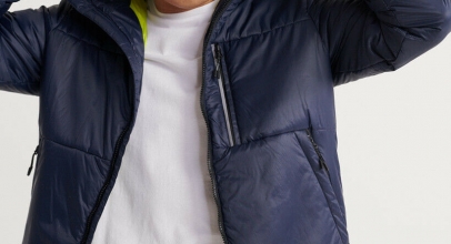 Superdry Herren verstaubare Kapuzenjacke für 31,96€ inkl. Versand!