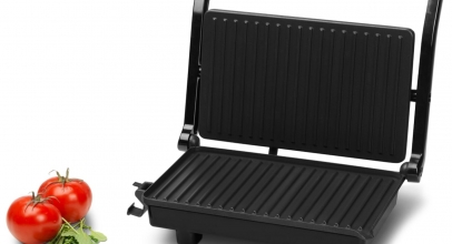 MEDION MD 17326 Panini Grill 1200 Watt Antihaft-Beschichtung silber für 19,99€ inkl. Versand