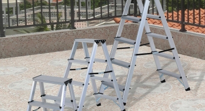 HOMCOM Alu Trittleiter für 24,95€