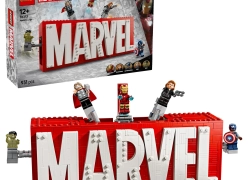 LEGO Super Heroes 76313 MARVEL Logo & Minifiguren Bausatz, Mehrfarbig für 70,49€ inkl. Versand!