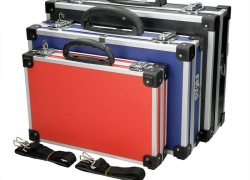 3-tlg. Aluminium Universal Kofferset für 30,99€ inkl. Versand!