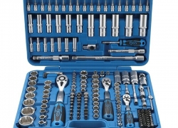 BGS 192-tlg. Industrie Steckschlüssel-Satz Werkzeugkoffer für 79,19€ inkl. Versand!