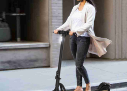 Pro Elektroroller Elektro Scooter 25km/h 7500mAh E-Scooter für 251,99€ inkl. Versand!