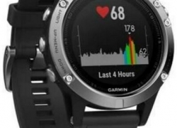 Garmin Fenix 5 Smartwatch silber/schwarz GPS-Multisport-Smartwatch Sportuhr für 279,90€ inkl. Versand!