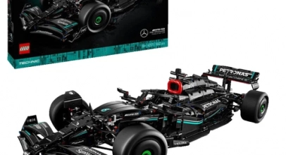 LEGO Technic 42171 Mercedes-AMG F1 W14 E Performance Bausatz, Mehrfarbig für 135,99€ inkl. Versand!