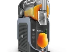 Ninja SLUSHi FS301EU – Slush-Eisgetränke-Maschine, 1,9 L Blender für 179,01€ inkl. Versand!